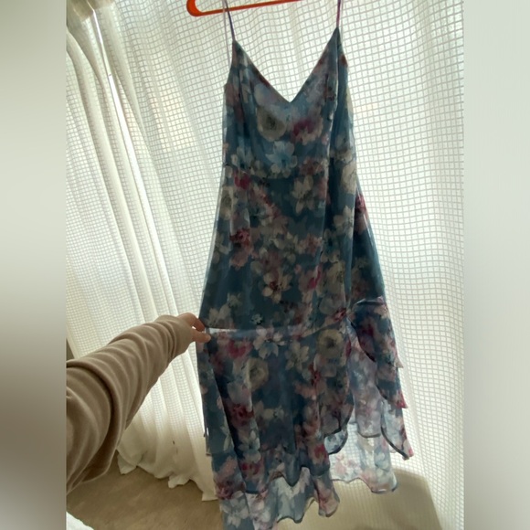 Lulu’s NWT blue floral midi dress, size Large - Picture 5 of 8